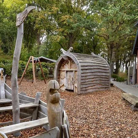 Traumhaftes Mit Terrasse - Odins Blick 9 - Exklusiver Privatstrand, Sauna, Garten 로베